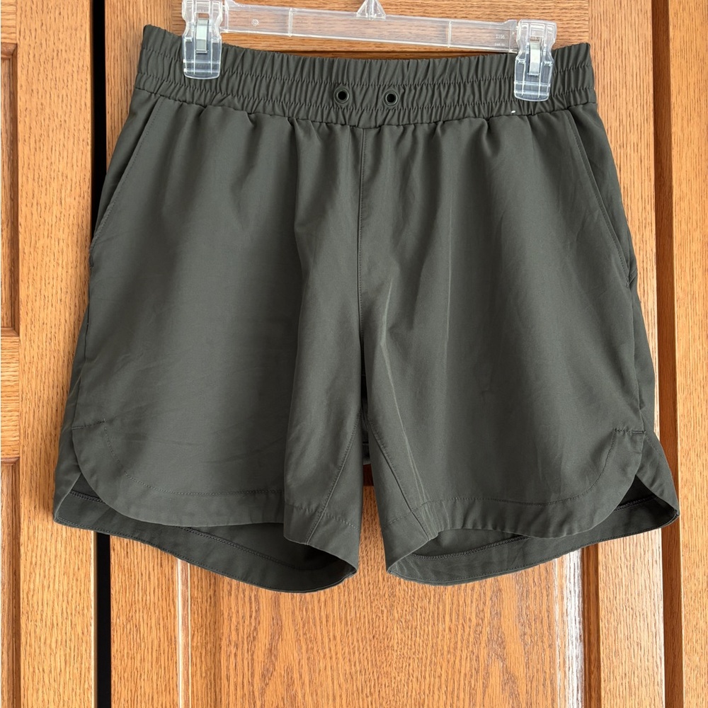 Mondetta women’s olive burnt athletic shorts with a relaxed fit, size S